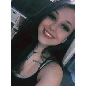 Meet your Posher, Clarissa